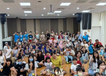 內埔社福館「享藝大集合」火金姑兒童舞蹈團　《小紅帽的神祕糖果》傳遞反毒觀念與親子共學力量
