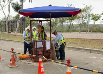 臺南市政府落實職業安全管理,榮獲「115年度全國下水道局限空間出入坑作業評鑑」佳作 臺南市政府落實職業安全管理,榮獲「115年度全國下水道局限空間出入坑作業評鑑」佳作