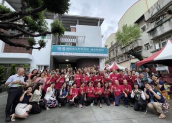 「逸香銀髮健身俱樂部」盛大開幕,帶動銀髮活力新生活! 「逸香銀髮健身俱樂部」盛大開幕,帶動銀髮活力新生活!