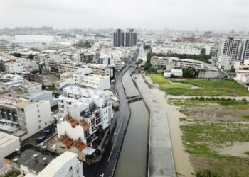 黃偉哲市長加速整治安南區六塊寮排水，降低周圍社區淹水風險