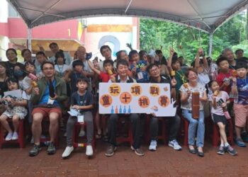 科學遊戲+童玩10項全能示範賽登場 校長大叔與小朋友一起尬童玩！