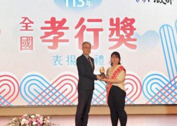 113年全國孝行獎表揚名單出爐囉!恭賀本市白鴻文先生、林家如女士及曾仲弘先生榮獲全國孝行楷模 113年全國孝行獎表揚名單出爐囉!恭賀本市白鴻文先生、林家如女士及曾仲弘先生榮獲全國孝行楷模