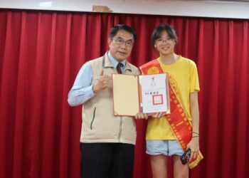 南市選手參加2024年國際數學心算競賽獲佳績 黃偉哲市長接見肯定 南市選手參加2024年國際數學心算競賽獲佳績 黃偉哲市長接見肯定