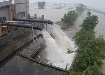 臺南地區局部短時大雨頻頻 將軍金興宮抽水站防汛不懈怠