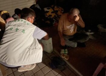 颱風來襲巿府關懷街友 黃偉哲指示全力協助緊急避難 颱風來襲巿府關懷街友 黃偉哲指示全力協助緊急避難