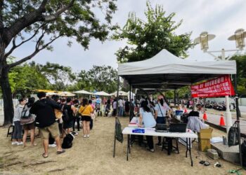 我愛毛孩從心開始 寵物友善公園巡迴10/20竹篙厝場開跑 特邀專業搜救犬到場互動,還有多樣免費好康等你來同樂 我愛毛孩從心開始 寵物友善公園巡迴10/20竹篙厝場開跑 特邀專業搜救犬到場互動,還有多樣免費好康等你來同樂