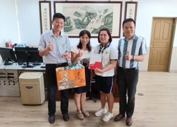 溫暖守護孩子成長！臺南市追蹤訪視近年市級總統教育獎獲獎學生 讚揚學子面對挑戰的精神