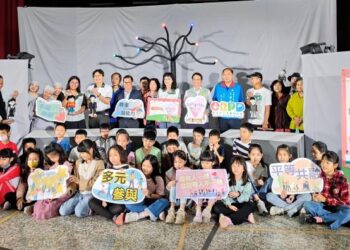 「CRPD社區巡迴劇場」麻豆區培文國小揭開序幕 黃偉哲致力於打造尊重、平等、不歧視的生活環境