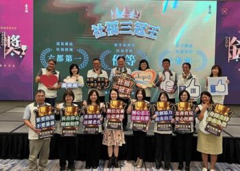 南市社會局展現全齡照顧亮眼成果 「社福三冠王」中央考核、遠見、天下評比多項社福指標拿第一 南市社會局展現全齡照顧亮眼成果 「社福三冠王」中央考核、遠見、天下評比多項社福指標拿第一