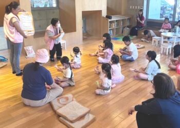 南市免費到宅育兒指導服務 黃偉哲:育兒神隊友提供新手父母照顧支持 南市免費到宅育兒指導服務 黃偉哲:育兒神隊友提供新手父母照顧支持