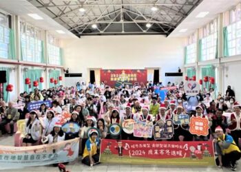 南市社會局攜手南臺科技大學 寒冬送暖獨居長輩過好年 南市社會局攜手南臺科技大學 寒冬送暖獨居長輩過好年