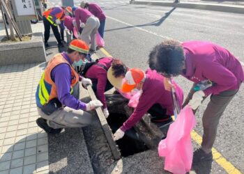 北區公所舉辦各里撿菸蒂競賽活動 力拼減菸淨環境 北區公所舉辦各里撿菸蒂競賽活動 力拼減菸淨環境