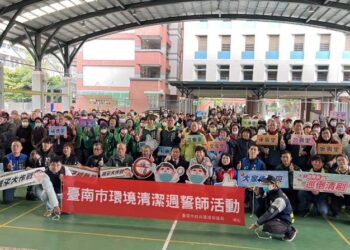 除舊佈新! 市長號召市民大掃除迎接農曆新年 除舊佈新! 市長號召市民大掃除迎接農曆新年