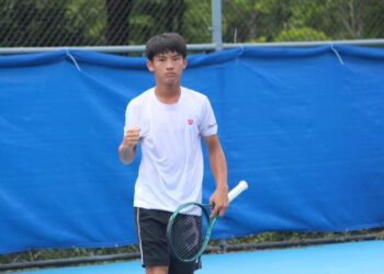 首勝到手,臺南網球好手陳冠守澳網青少年組闖進第2輪! 首勝到手,臺南網球好手陳冠守澳網青少年組闖進第2輪!