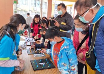 鹽水國小資優教育成果展 資優學生擔任活動關主 展現大將之風 鹽水國小資優教育成果展 資優學生擔任活動關主 展現大將之風