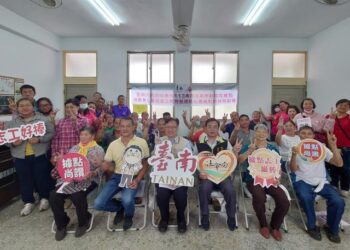 南市社會局辦理16場據點志工訓練楠西開跑 黃偉哲鼓勵銀髮志工參與據點服務