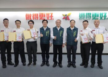 臺南市創新提案競賽亮點!消防局50元救護器材固定座獲特優,提升救護穩定性 臺南市創新提案競賽亮點!消防局50元救護器材固定座獲特優,提升救護穩定性