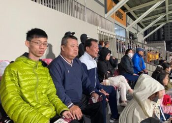 2025年亞足聯挑戰聯賽 台鋼隊迎戰印尼的馬都拉聯隊 臺南市政府體育局局長陳良乾到場關心 2025年亞足聯挑戰聯賽 台鋼隊迎戰印尼的馬都拉聯隊 臺南市政府體育局局長陳良乾到場關心