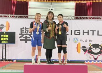 即時戰況🏋️♀️臺南舉重奪金又摘銀「舉重精靈」方莞靈榮獲金牌,巴羽涵銀牌到手!! 即時戰況🏋️♀️臺南舉重奪金又摘銀「舉重精靈」方莞靈榮獲金牌,巴羽涵銀牌到手!!