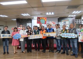 南市府性別平等教育週開跑 攜手異人館推動「防治數位性別暴力—性平主題書閱讀闖關活動」 邀請家長與學生共讀 南市府性別平等教育週開跑 攜手異人館推動「防治數位性別暴力—性平主題書閱讀闖關活動」 邀請家長與學生共讀