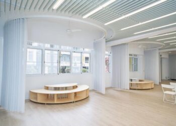 「秋楓沐學」學美.美學教師專業發展空間啟用-南市進學國小正宗館華麗轉身 開創教師專業成長新里程碑 「秋楓沐學」學美.美學教師專業發展空間啟用-南市進學國小正宗館華麗轉身 開創教師專業成長新里程碑