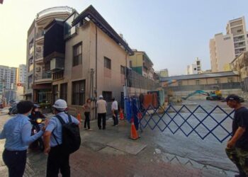 北區北華街建築工地開挖損鄰 工務局勒令停工並疏散住戶