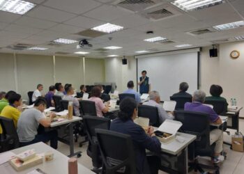 臺南市政府召開訪視輔導會議 攜手產業迎戰關稅衝擊 臺南市政府召開訪視輔導會議 攜手產業迎戰關稅衝擊
