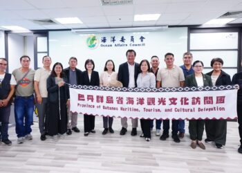 菲律賓巴丹群島代表團拜會海洋委員會 以人文繪出新航路開啟臺菲友好新里程 菲律賓巴丹群島代表團拜會海洋委員會 以人文繪出新航路開啟臺菲友好新里程