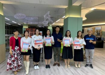 「動人百分百 照片說真情」多元文化終身學習 精選67件文學創作出刊! 「動人百分百 照片說真情」多元文化終身學習 精選67件文學創作出刊!