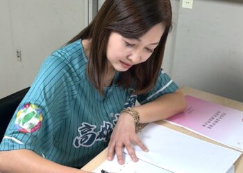 高雄林園區民進黨議員初選　李雨庭已經完成民進黨內初選登記囉！