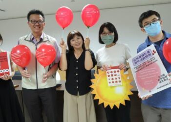 紅球狂熱席捲臺南 政風宣導展創意！教育局政風室辦理「紅球廉線」一起追紅球照片徵集活動