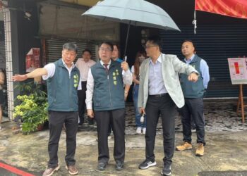 守護學生安心通學 臺南市長黃偉哲視察後甲國中通學環境改善成果 守護學生安心通學 臺南市長黃偉哲視察後甲國中通學環境改善成果