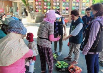 芒果產季南市府勤查核 呼籲消費者注意保存及選安心標章有保障 芒果產季南市府勤查核 呼籲消費者注意保存及選安心標章有保障