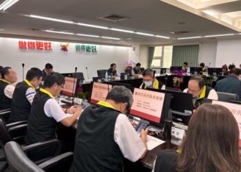 關切公務車、特別費使用符合規定 黃偉哲:依法行政、審慎使用資源 關切公務車、特別費使用符合規定 黃偉哲:依法行政、審慎使用資源