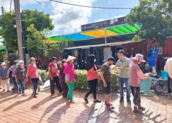 楠西市場中繼站第二波促銷活動熱烈開跑!市府全力助攻攤商振興市場經濟! 楠西市場中繼站第二波促銷活動熱烈開跑!市府全力助攻攤商振興市場經濟!