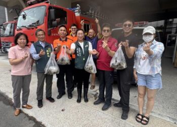 臺南一起 大家共下 溫暖關懷 早日重建 臺南一起 大家共下 溫暖關懷 早日重建