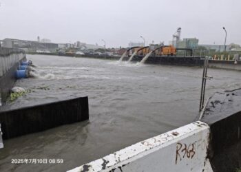 臺南市黃偉哲市長積極推動麻豆區治水防洪工作 臺南市黃偉哲市長積極推動麻豆區治水防洪工作