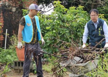 溫暖在風雨後延續 台南志工力挺災民 市長黃偉哲親送關懷 溫暖在風雨後延續 台南志工力挺災民 市長黃偉哲親送關懷