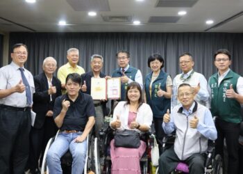 臺南市身心障礙體育運動總會捐款30萬 黃偉哲:關懷化為行動 共建家園