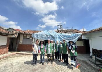 黃偉哲感謝法鼓山志工協助獨居老人家園重建 黃偉哲感謝法鼓山志工協助獨居老人家園重建