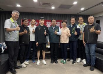 臺南桌球選手凱旋歸來 市長黃偉哲高度肯定世大運傑出表現 臺南桌球選手凱旋歸來 市長黃偉哲高度肯定世大運傑出表現