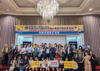 友善校園在地落實 品德教育向下扎根 台南市安平國際同濟會捐贈教材