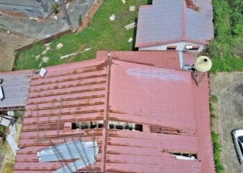 黃偉哲市長提醒豪雨後防治登革熱刻不容緩，無人機高空巡查讓病媒無所遁逃！