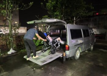 風雨無情人有情—護理之家風雨夜不寧,臺南市衛生局深夜緊急協調疏散機構住民,守護長者安全 風雨無情人有情—護理之家風雨夜不寧,臺南市衛生局深夜緊急協調疏散機構住民,守護長者安全