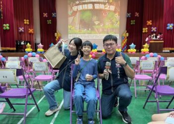 黃偉哲市長帶領學童踏上「守護精靈冒險之旅」，共同打擊毒品！