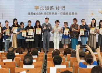 從餐桌認識文化 臺南市2校學校午餐勇奪全國第二屆「午星獎」 從餐桌認識文化 臺南市2校學校午餐勇奪全國第二屆「午星獎」