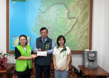 黃偉哲感謝台北巿南德扶輪社捐款 協助台南災後復原 黃偉哲感謝台北巿南德扶輪社捐款 協助台南災後復原
