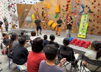 黃偉哲市長大力支持「全員出走中」活動 鼓勵親子走出戶外樂享天倫 黃偉哲市長大力支持「全員出走中」活動 鼓勵親子走出戶外樂享天倫