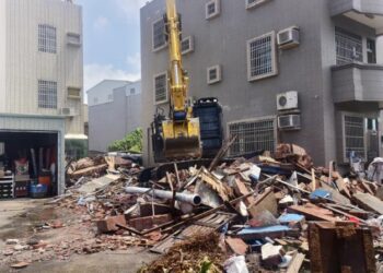 政府代拆風災全損屋首例今完成 屋主:感謝市政府德政 政府代拆風災全損屋首例今完成 屋主:感謝市政府德政