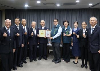 一貫道台南市分會慨捐1百萬 黃偉哲:發揮宗教愛心助災民重建家園 一貫道台南市分會慨捐1百萬 黃偉哲:發揮宗教愛心助災民重建家園